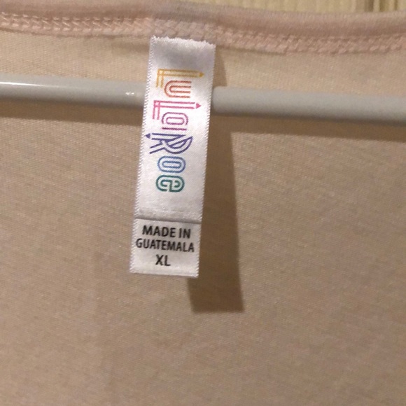 LuLaRoe Classic T - Picture 2 of 4